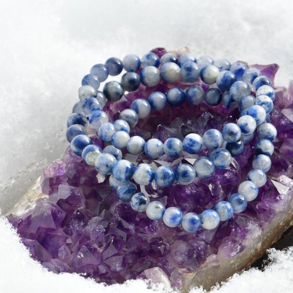 Crystalbabyhkyyc 🔮  Dumortierite Bracelet - Picture 1 of 5